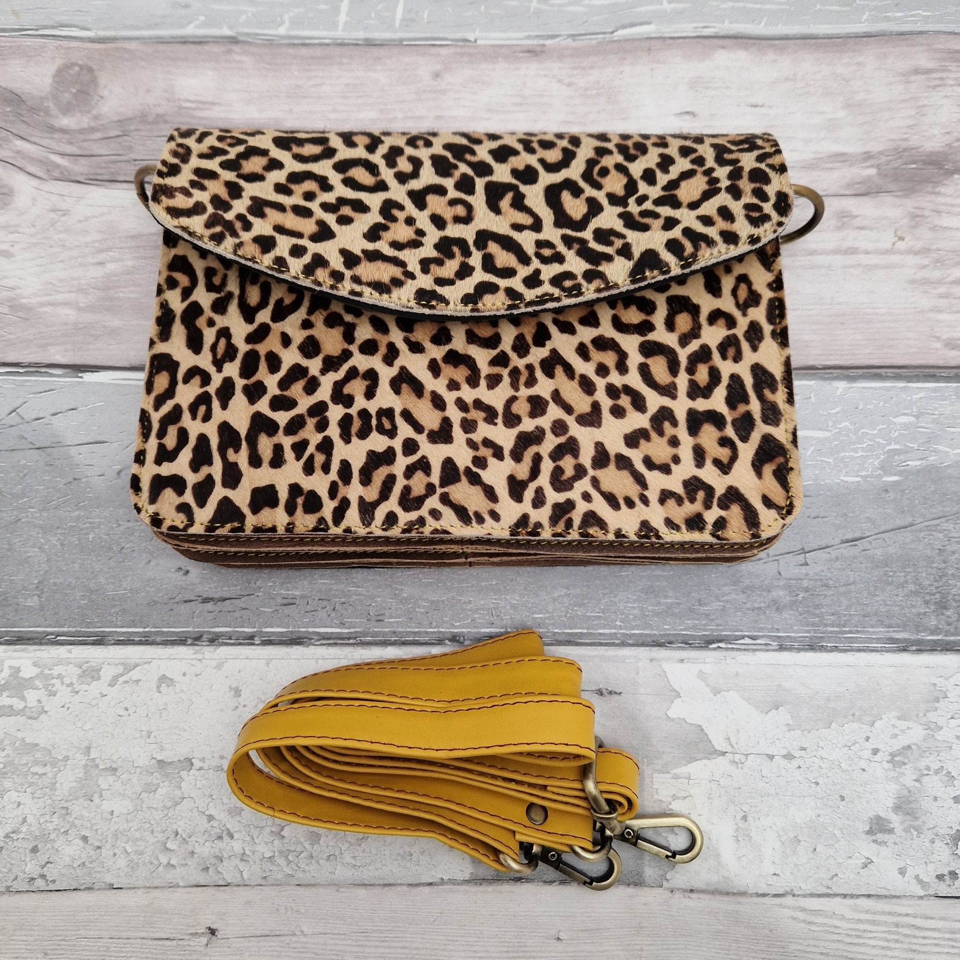 Leather leopard print bag