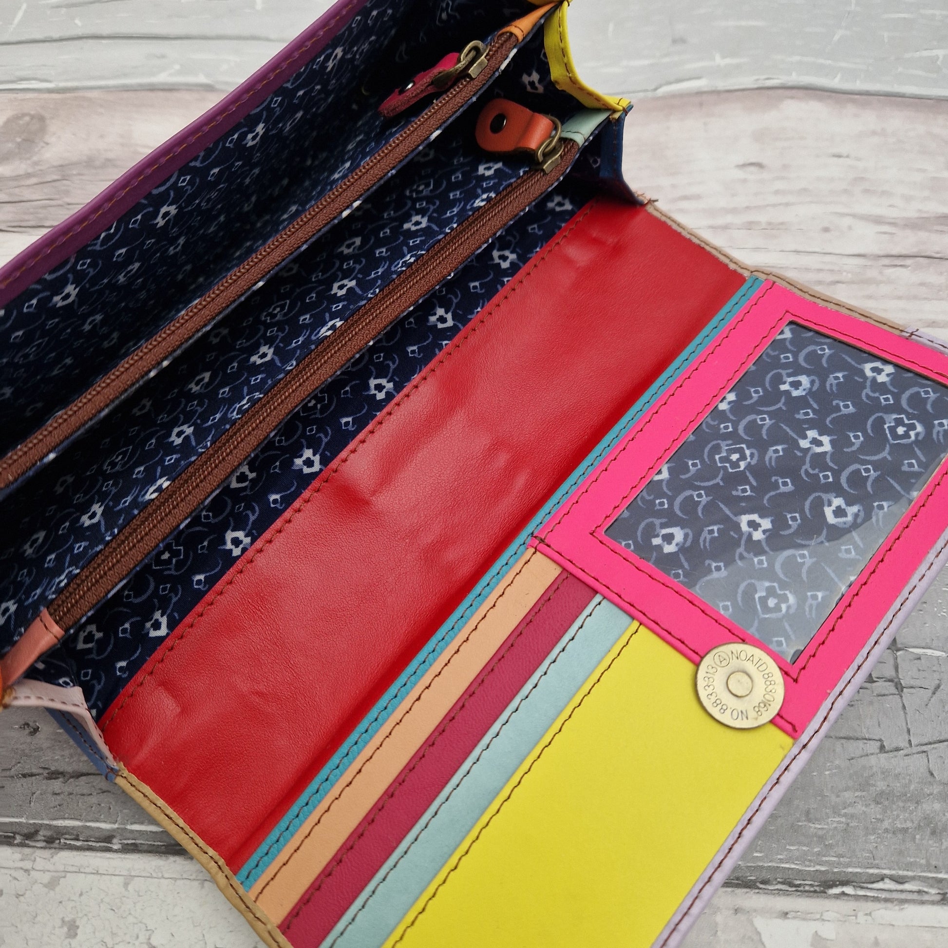 Spot print purse, all leather made from off cuts in a variety of colours.