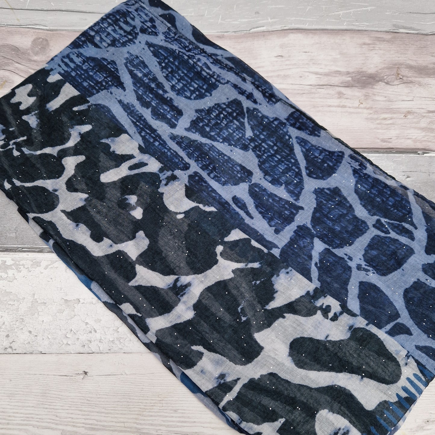 Animal Print scarf in blue tones.