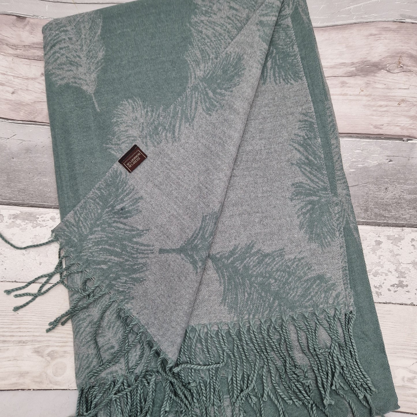 Feathers Cashmere Mix Scarf in Green