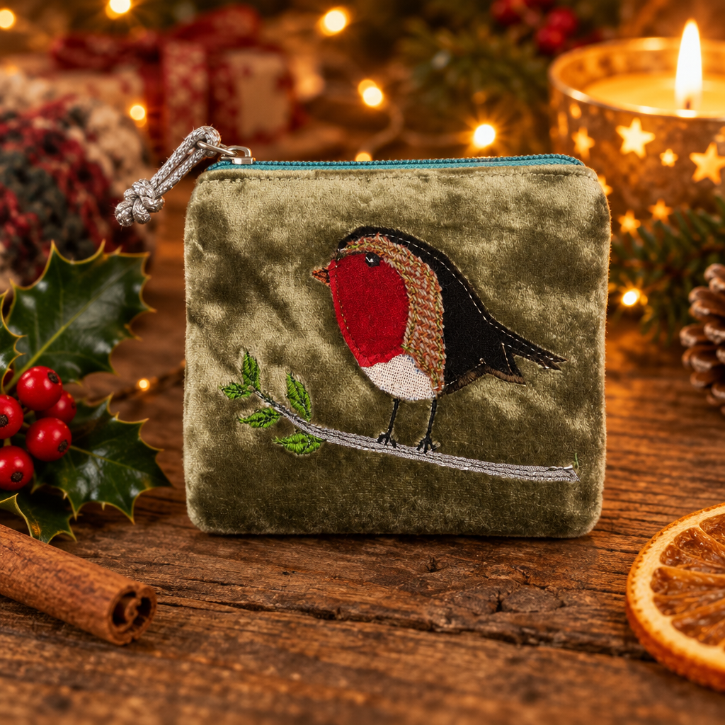 Robin Purse Festive Props Revised